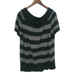 TORRID Black Gray Striped Sweater Top Plus sz 3Short Sleeve